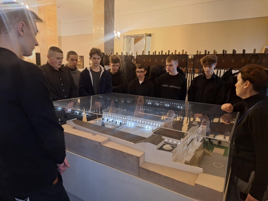 3. PALAC PREZYDENCKI 2DT